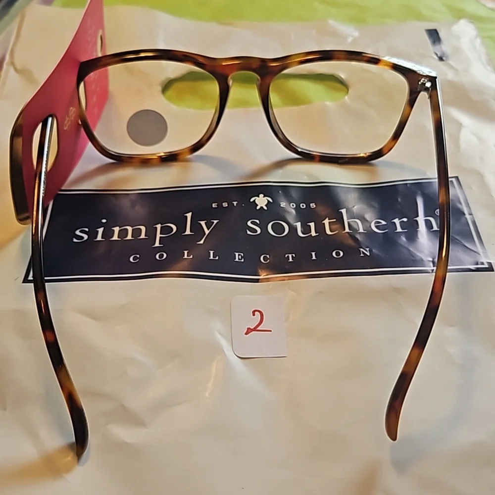 Simply Southern Sunglasses and Blu light filtering glasses - Picture 4 of 7